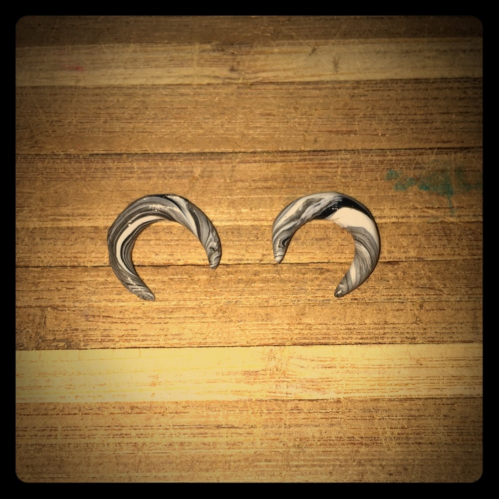 Size 6 gauges